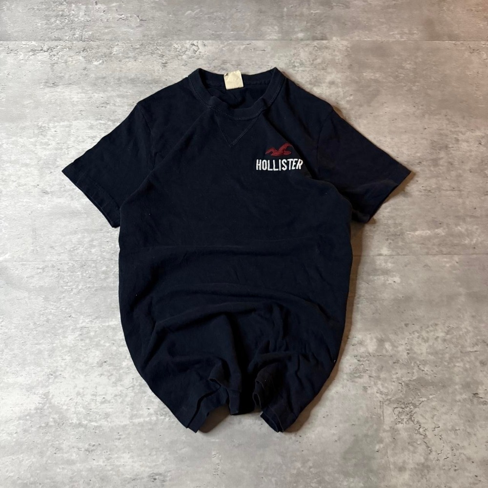 Grunge 2000s Relaxed Boxy Navy Hollister Skater Y2K Tee